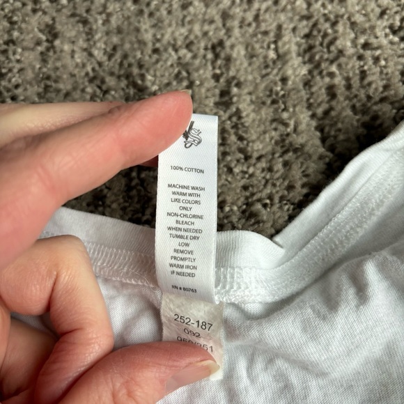 Yoga tank tops size medium - Picture 13 of 13